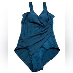 Miraclesuit Oceanus Women’s One-Piece Swimsuit